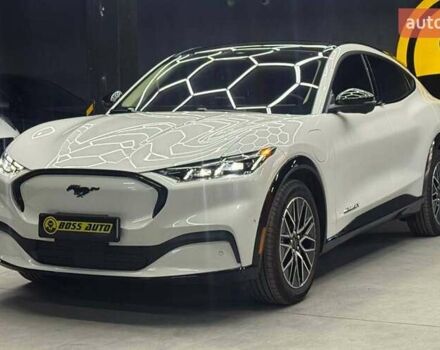 Белый Форд Mustang Mach-E, объемом двигателя 0 л и пробегом 2 тыс. км за 28000 $, фото 2 на Automoto.ua