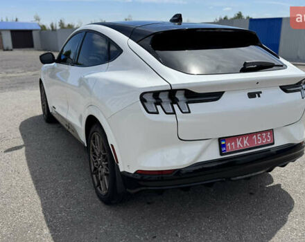 Білий Форд Mustang Mach-E, об'ємом двигуна 0 л та пробігом 6 тис. км за 36500 $, фото 7 на Automoto.ua