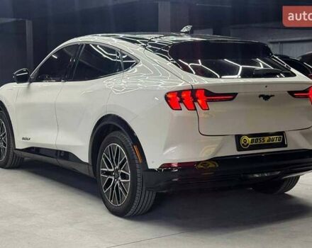 Білий Форд Mustang Mach-E, об'ємом двигуна 0 л та пробігом 2 тис. км за 29000 $, фото 3 на Automoto.ua