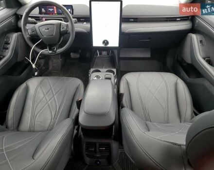 Белый Форд Mustang Mach-E, объемом двигателя 0 л и пробегом 13 тыс. км за 11900 $, фото 7 на Automoto.ua