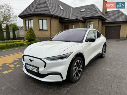 Форд Mustang Mach-E 2020 в Киеве на Automoto.ua Белый Форд Mustang Mach-E, объемом двигателя 0 л и пробегом 55 тыс. км за 21500 $, фото 1 на Automoto.ua
