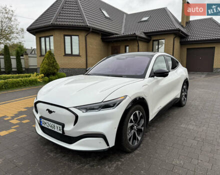Білий Форд Mustang Mach-E, об'ємом двигуна 0 л та пробігом 55 тис. км за 21500 $, фото 1 на Automoto.ua