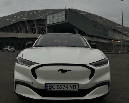 Білий Форд Mustang Mach-E, об'ємом двигуна 0 л та пробігом 54 тис. км за 27900 $, фото 1 на Automoto.ua