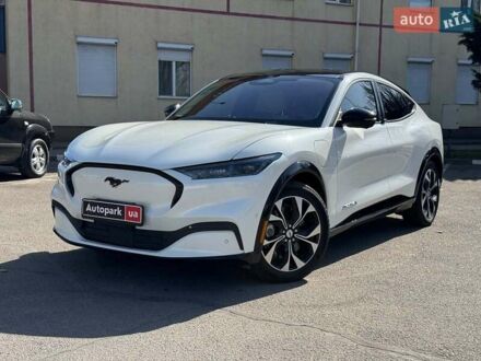 Форд Mustang Mach-E 2021 в Запорожье на Automoto.ua Белый Форд Mustang Mach-E, объемом двигателя 0 л и пробегом 46 тыс. км за 29990 $, фото 1 на Automoto.ua