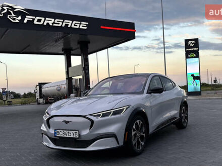 Білий Форд Mustang Mach-E, об'ємом двигуна 0 л та пробігом 56 тис. км за 25700 $, фото 1 на Automoto.ua