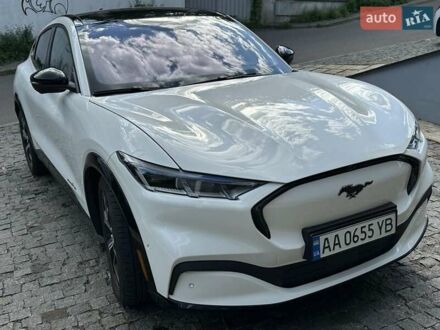 Форд Mustang Mach-E 2021 у Києві на Automoto.ua Білий Форд Mustang Mach-E, об'ємом двигуна 0 л та пробігом 16 тис. км за 29000 $, фото 1 на Automoto.ua
