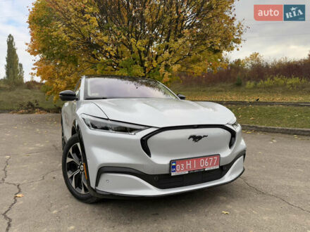 Форд Mustang Mach-E 2022 в Ровно на Automoto.ua Белый Форд Mustang Mach-E, объемом двигателя 0 л и пробегом 75 тыс. км за 23700 $, фото 1 на Automoto.ua