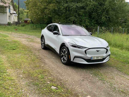 Форд Mustang Mach-E 2022 у Хусте на Automoto.ua Білий Форд Mustang Mach-E, об'ємом двигуна 0 л та пробігом 22 тис. км за 28500 $, фото 1 на Automoto.ua