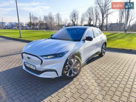 Белый Форд Mustang Mach-E, объемом двигателя 0 л и пробегом 8 тыс. км за 26900 $, фото 1 на Automoto.ua