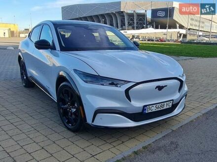 Белый Форд Mustang Mach-E, объемом двигателя 0 л и пробегом 12 тыс. км за 27000 $, фото 1 на Automoto.ua