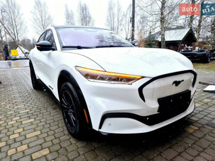 Форд Mustang Mach-E 2023 в Богородчанах на Automoto.ua Белый Форд Mustang Mach-E, объемом двигателя 0 л и пробегом 7 тыс. км за 22999 $, фото 1 на Automoto.ua