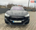 Чорний Форд Mustang Mach-E, об'ємом двигуна 0 л та пробігом 103 тис. км за 23850 $, фото 3 на Automoto.ua