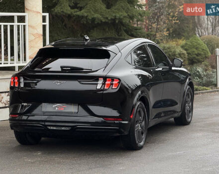 Чорний Форд Mustang Mach-E, об'ємом двигуна 0 л та пробігом 98 тис. км за 25900 $, фото 48 на Automoto.ua