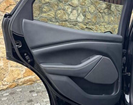 Чорний Форд Mustang Mach-E, об'ємом двигуна 0 л та пробігом 171 тис. км за 22700 $, фото 63 на Automoto.ua