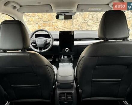 Чорний Форд Mustang Mach-E, об'ємом двигуна 0 л та пробігом 171 тис. км за 22700 $, фото 49 на Automoto.ua