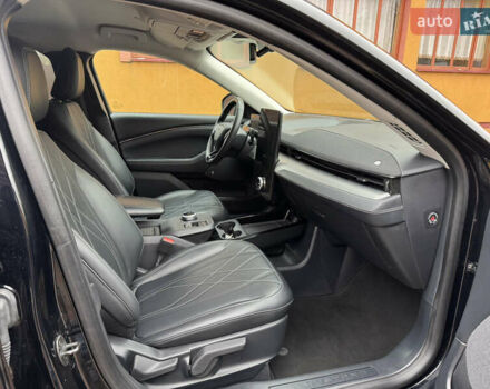 Черный Форд Mustang Mach-E, объемом двигателя 0 л и пробегом 150 тыс. км за 19999 $, фото 42 на Automoto.ua