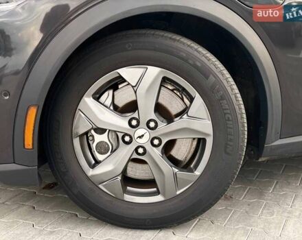 Чорний Форд Mustang Mach-E, об'ємом двигуна 0 л та пробігом 49 тис. км за 26790 $, фото 3 на Automoto.ua