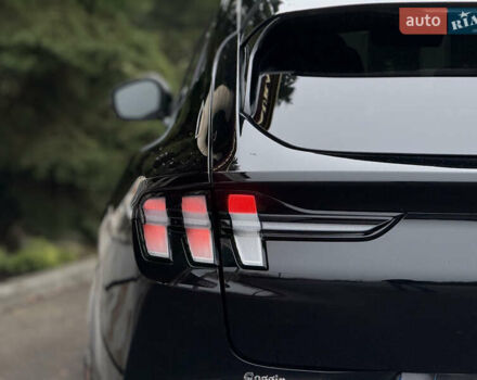 Чорний Форд Mustang Mach-E, об'ємом двигуна 0 л та пробігом 98 тис. км за 25900 $, фото 16 на Automoto.ua