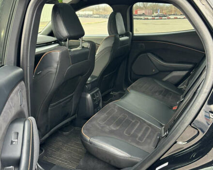 Чорний Форд Mustang Mach-E, об'ємом двигуна 0 л та пробігом 77 тис. км за 32000 $, фото 15 на Automoto.ua