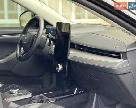 Чорний Форд Mustang Mach-E, об'ємом двигуна 0 л та пробігом 98 тис. км за 25900 $, фото 44 на Automoto.ua