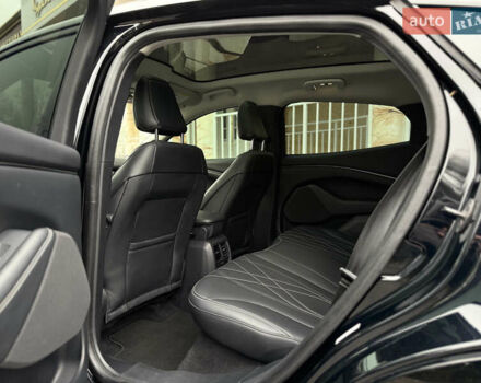 Чорний Форд Mustang Mach-E, об'ємом двигуна 0 л та пробігом 98 тис. км за 25900 $, фото 25 на Automoto.ua