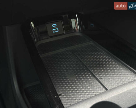 Чорний Форд Mustang Mach-E, об'ємом двигуна 0 л та пробігом 98 тис. км за 25900 $, фото 36 на Automoto.ua