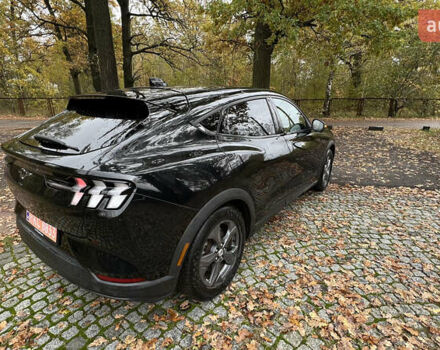 Черный Форд Mustang Mach-E, объемом двигателя 0 л и пробегом 72 тыс. км за 22350 $, фото 12 на Automoto.ua