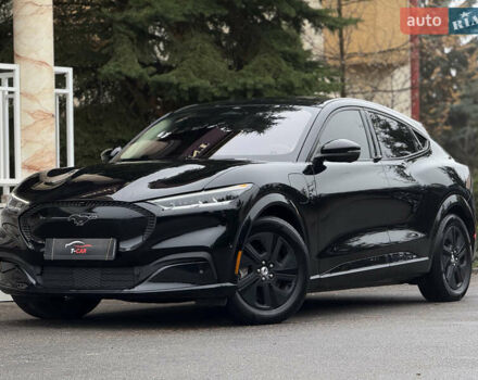 Чорний Форд Mustang Mach-E, об'ємом двигуна 0 л та пробігом 98 тис. км за 25900 $, фото 4 на Automoto.ua