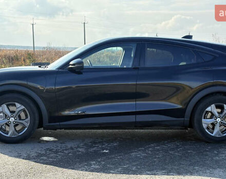 Черный Форд Mustang Mach-E, объемом двигателя 0 л и пробегом 118 тыс. км за 23000 $, фото 6 на Automoto.ua