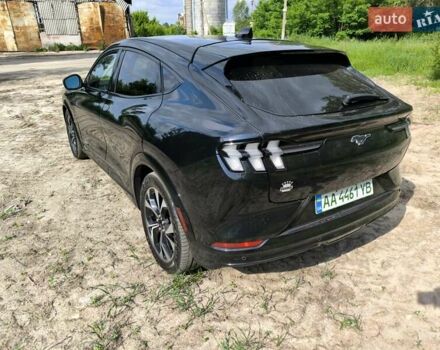 Черный Форд Mustang Mach-E, объемом двигателя 0 л и пробегом 171 тыс. км за 21500 $, фото 4 на Automoto.ua