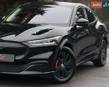 Чорний Форд Mustang Mach-E, об'ємом двигуна 0 л та пробігом 98 тис. км за 25900 $, фото 3 на Automoto.ua