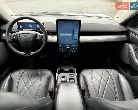 Чорний Форд Mustang Mach-E, об'ємом двигуна 0 л та пробігом 98 тис. км за 25900 $, фото 21 на Automoto.ua