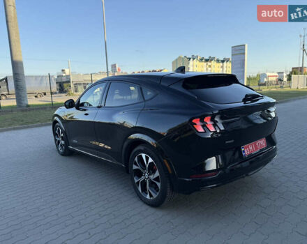 Черный Форд Mustang Mach-E, объемом двигателя 0 л и пробегом 186 тыс. км за 23500 $, фото 5 на Automoto.ua