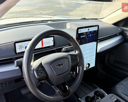 Черный Форд Mustang Mach-E, объемом двигателя 0 л и пробегом 118 тыс. км за 23000 $, фото 23 на Automoto.ua