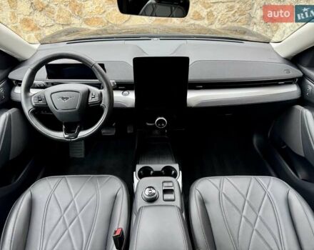 Чорний Форд Mustang Mach-E, об'ємом двигуна 0 л та пробігом 171 тис. км за 22700 $, фото 29 на Automoto.ua