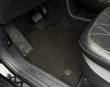 Чорний Форд Mustang Mach-E, об'ємом двигуна 0 л та пробігом 98 тис. км за 25900 $, фото 34 на Automoto.ua