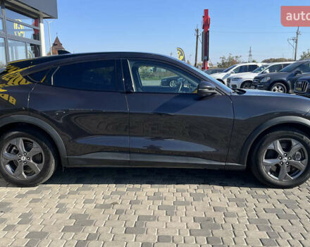Черный Форд Mustang Mach-E, объемом двигателя 0 л и пробегом 75 тыс. км за 24000 $, фото 7 на Automoto.ua