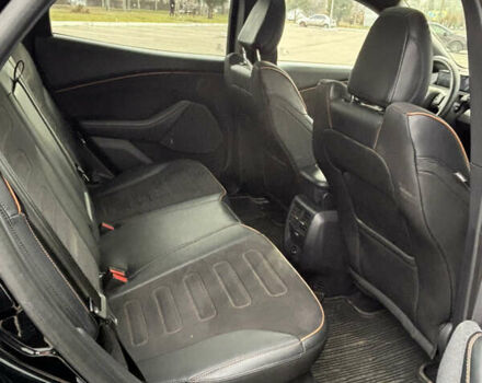 Чорний Форд Mustang Mach-E, об'ємом двигуна 0 л та пробігом 77 тис. км за 32000 $, фото 14 на Automoto.ua