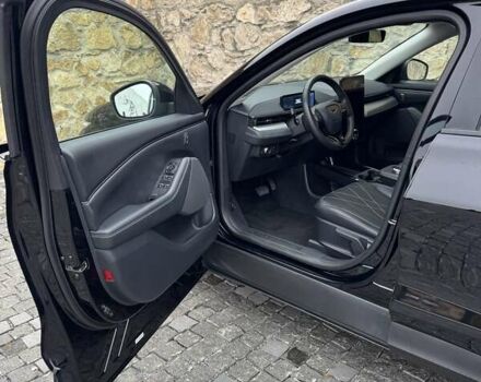 Чорний Форд Mustang Mach-E, об'ємом двигуна 0 л та пробігом 171 тис. км за 22700 $, фото 60 на Automoto.ua