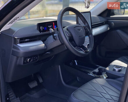 Форд Mustang Mach-E 2022 в Днепре (Днепропетровске) на Automoto.ua Черный Форд Mustang Mach-E, объемом двигателя 0 л и пробегом 38 тыс. км за 26999 $, фото 8 на Automoto.ua