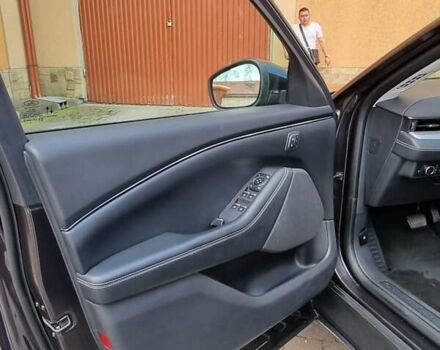 Черный Форд Mustang Mach-E, объемом двигателя 0 л и пробегом 30 тыс. км за 29900 $, фото 35 на Automoto.ua