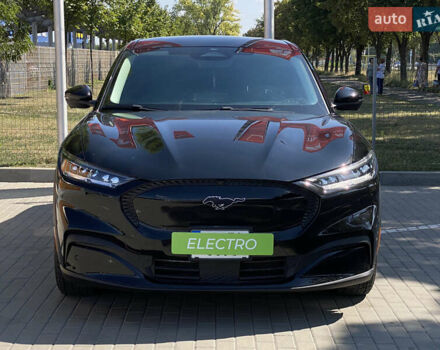 Форд Mustang Mach-E 2022 в Днепре (Днепропетровске) на Automoto.ua Черный Форд Mustang Mach-E, объемом двигателя 0 л и пробегом 38 тыс. км за 26999 $, фото 1 на Automoto.ua
