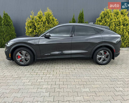 Чорний Форд Mustang Mach-E, об'ємом двигуна 0 л та пробігом 57 тис. км за 21500 $, фото 2 на Automoto.ua