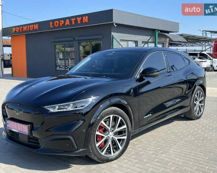 Черный Форд Mustang Mach-E, объемом двигателя 0 л и пробегом 128 тыс. км за 27469 $, фото 2 на Automoto.ua