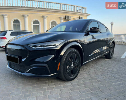Черный Форд Mustang Mach-E, объемом двигателя 0 л и пробегом 49 тыс. км за 26600 $, фото 2 на Automoto.ua