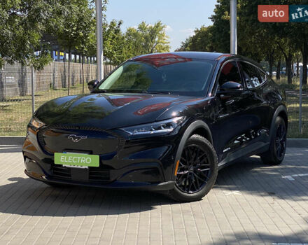 Форд Mustang Mach-E 2022 в Днепре (Днепропетровске) на Automoto.ua Черный Форд Mustang Mach-E, объемом двигателя 0 л и пробегом 38 тыс. км за 26999 $, фото 2 на Automoto.ua