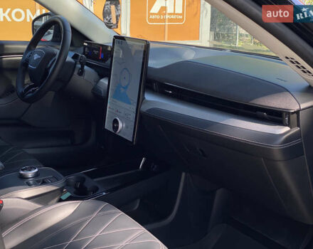 Форд Mustang Mach-E 2022 в Днепре (Днепропетровске) на Automoto.ua Черный Форд Mustang Mach-E, объемом двигателя 0 л и пробегом 38 тыс. км за 26999 $, фото 10 на Automoto.ua