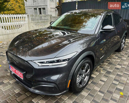 Черный Форд Mustang Mach-E, объемом двигателя 0 л и пробегом 122 тыс. км за 26500 $, фото 4 на Automoto.ua