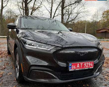 Чорний Форд Mustang Mach-E, об'ємом двигуна 0 л та пробігом 122 тис. км за 24900 $, фото 5 на Automoto.ua