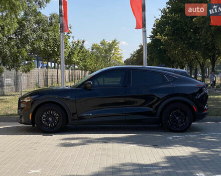 Форд Mustang Mach-E 2022 в Днепре (Днепропетровске) на Automoto.ua Черный Форд Mustang Mach-E, объемом двигателя 0 л и пробегом 38 тыс. км за 26999 $, фото 3 на Automoto.ua